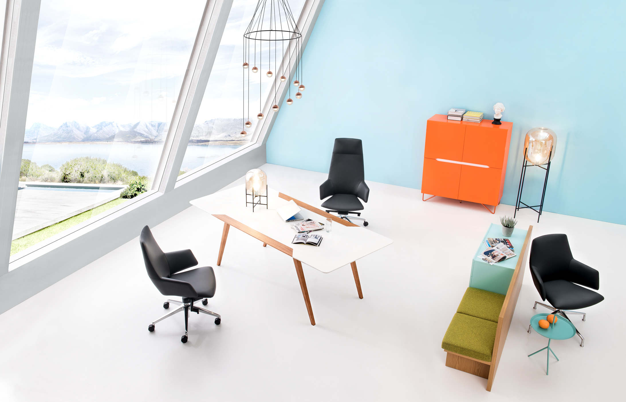 Ghế gi&aacute;m đốc - l&atilde;nh đạo